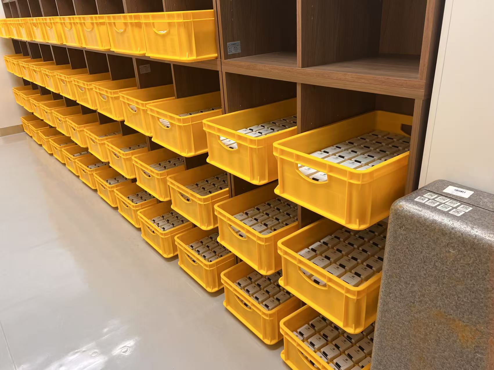 集賢堂 専用バッテリー室