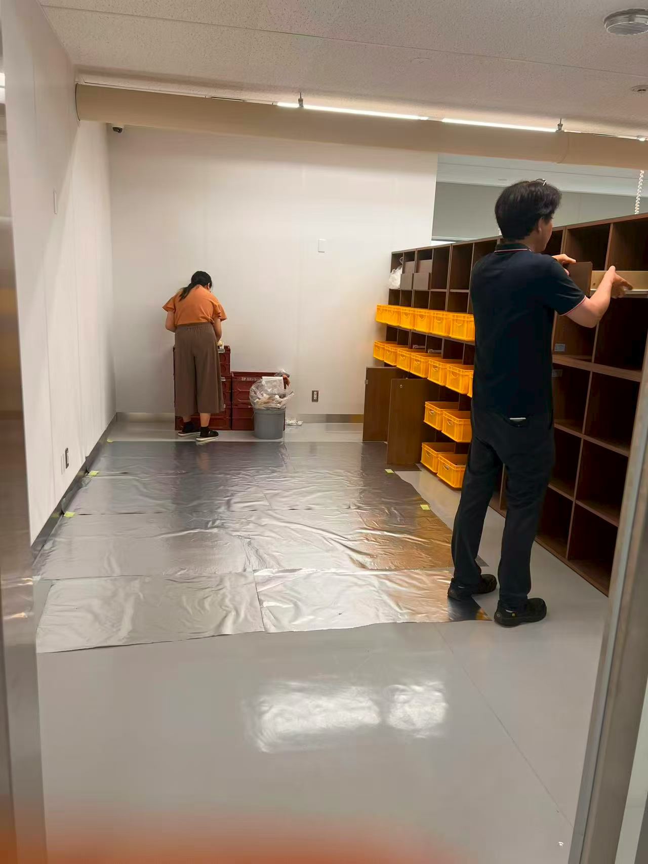 バッテリー専用保管室の設営